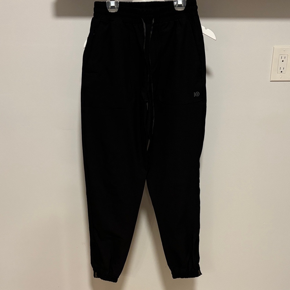 Tentree black joggers.